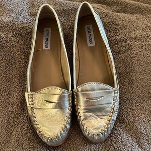 Steve Madden gold flats